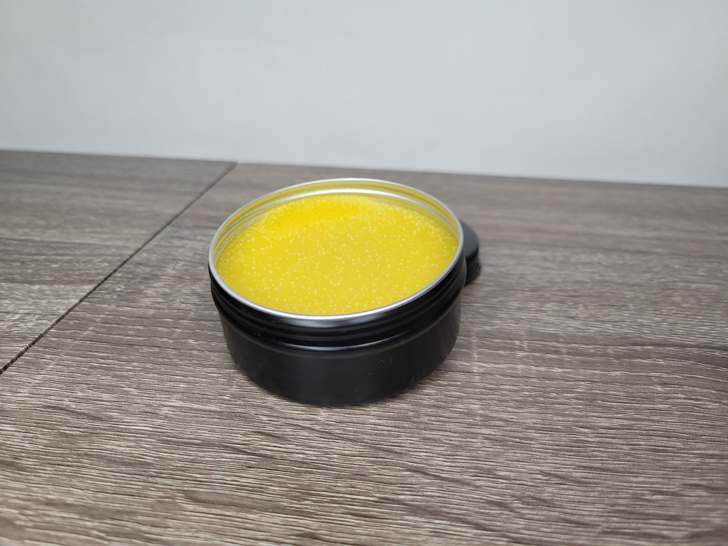 Natural Pet Balm: Soothe and Heal with Anti-Inflammatory Goodness for cracked paws